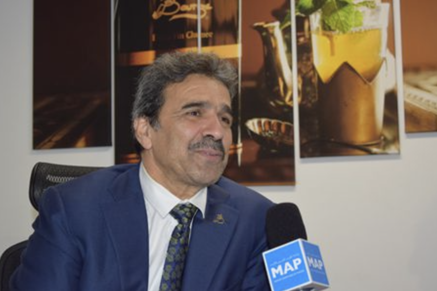 Portrait de Mohammed Mechbal Saghir, opérateur économique et fondateur de l'association Bouraza Medina, qui favorise les échanges culturels et économiques entre le Maroc et la Belgique