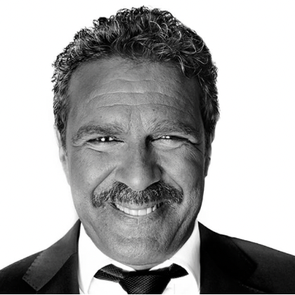 Portrait de Mohammed Mechbal Saghir, opérateur économique et fondateur de l'association Bouraza Medina, qui favorise les échanges culturels et économiques entre le Maroc et la Belgique.